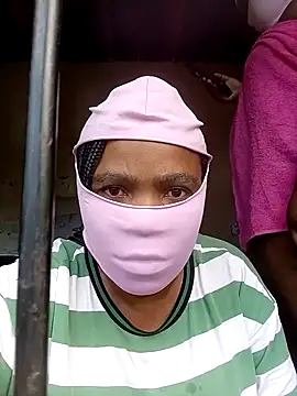 KAT AND DEE online show from February 2, 2:27 pm