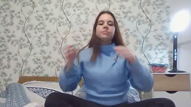 NyraLuna online show from February 4, 8:56 pm