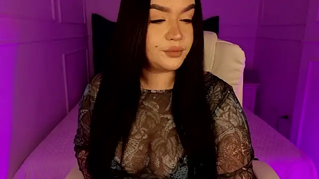 tinafox  online show from April 11, 7:45 am