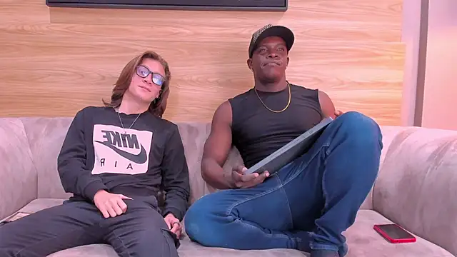 friendslymens online show from April 1, 4:48 pm