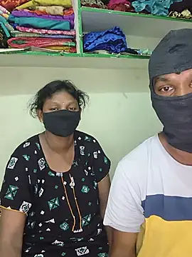 hotcopuleandsweet online show from July 26, 9:44 pm