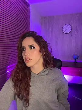 elodie rouge online show from February 12, 4:36 am