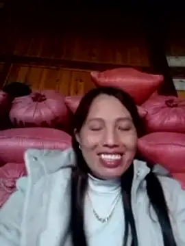 Gummiesu online show from March 9, 2:15 am