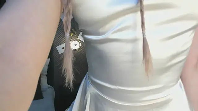 Anneta Hart online show from March 26, 9:44 am