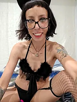 xxEMMxxx online show from June 5, 7:47 am