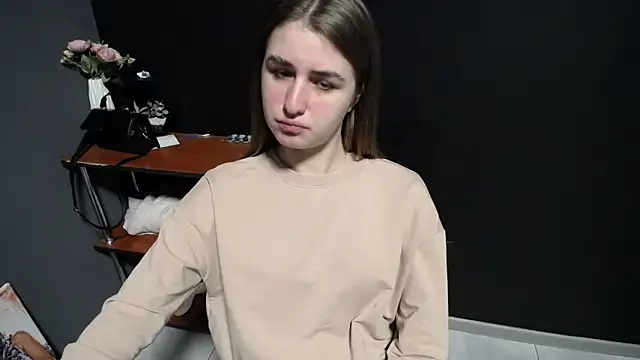 Sunny siren online show from April 7, 1:24 pm