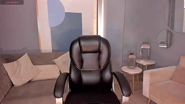 BellaThompsonX online show from February 22, 11:38 pm