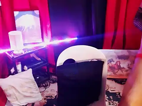 ExoticBigcockQueen online show from June 16, 6:31 pm
