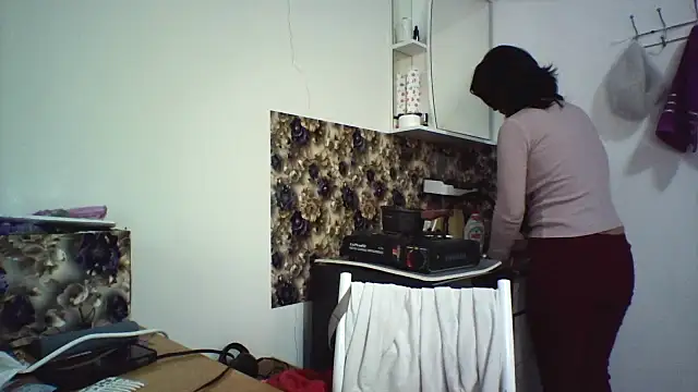 bella2322 online show from February 13, 4:58 am