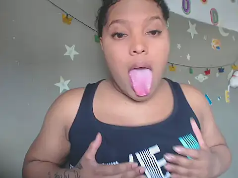 ShanayapkopRs online show from May 4, 6:44 pm