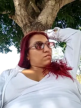 roxxy white online show from February 5, 8:12 pm