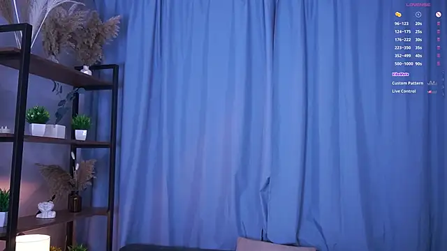 LanaRoxxy online show from April 6, 12:28 pm