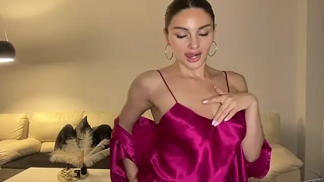 RoxelleSilvara69 online show from June 9, 10:53 pm