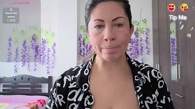 xxxMilexxx online show from April 12, 11:46 am