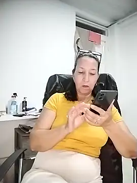 RosseLaure online show from June 11, 2:44 am