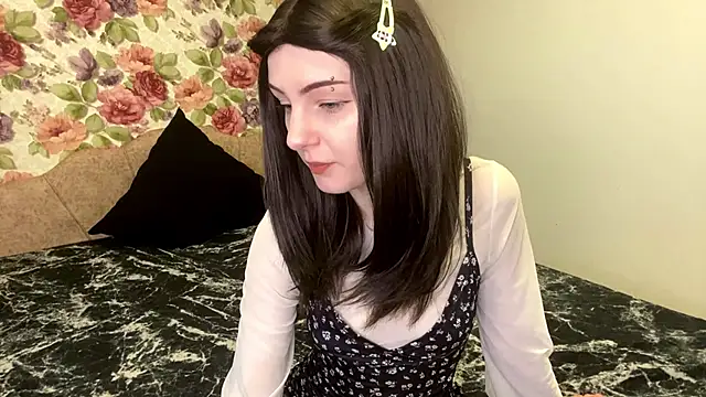 ElizabethKolm online show from February 4, 2:20 pm