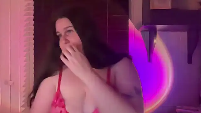 xopeachybaby online show from April 11, 9:02 am