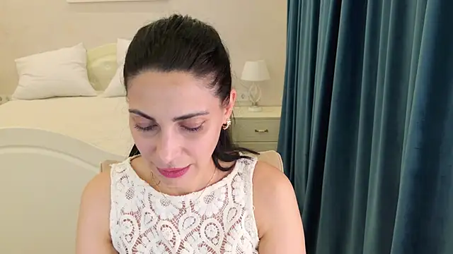 LovelyBeatrice online show from June 20, 6:33 pm