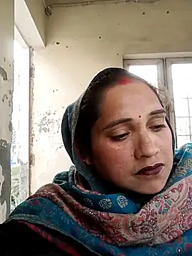 Cute-karisma1234 online show from February 17, 1:49 am