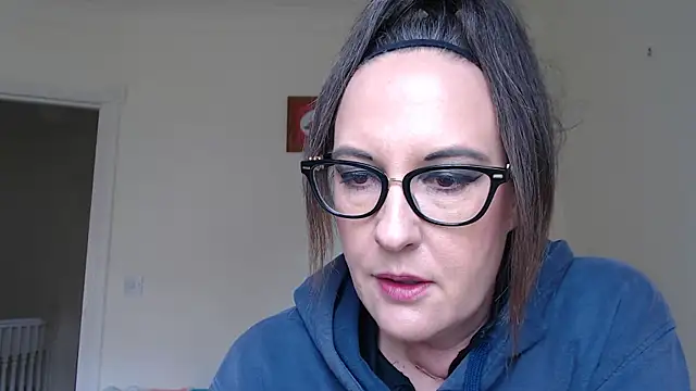 PsychicDominatrix online show from June 12, 12:13 pm