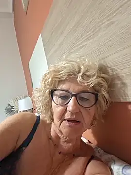 rosasuso online show from April 26, 7:33 pm