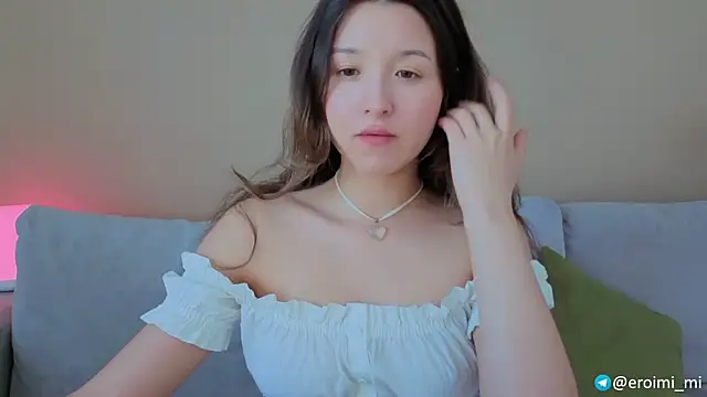 eroimi online show from May 16, 3:11 pm