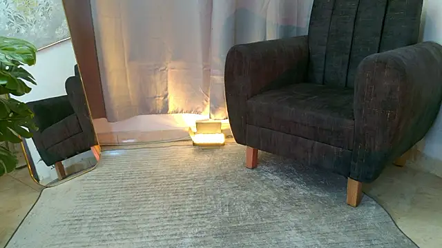 aramjones online show from March 29, 3:22 pm