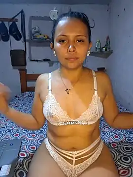 Daniela Cruz  online show from February 27, 11:37 pm