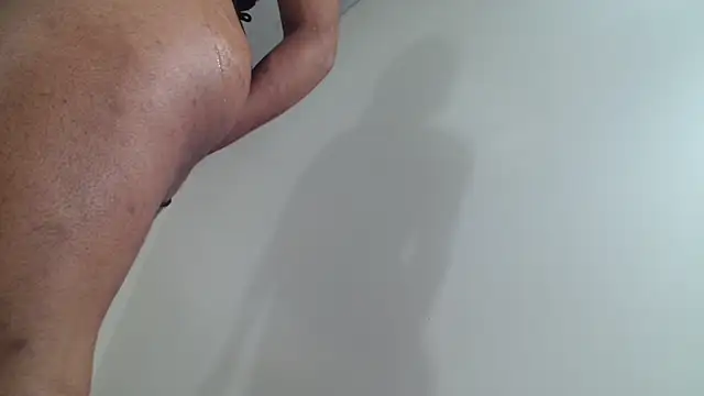 kendal1  online show from March 22, 2:28 am