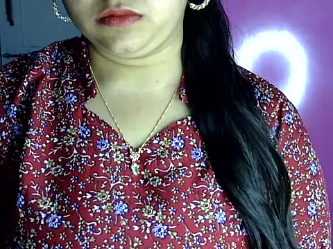 Cute Aliyaa online show from July 1, 2:27 pm