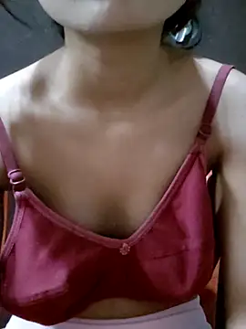 twinkle20 online show from February 9, 7:10 am