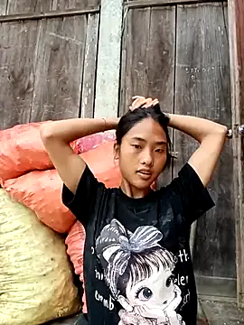 Hoa-tuylip online show from July 18, 1:31 am