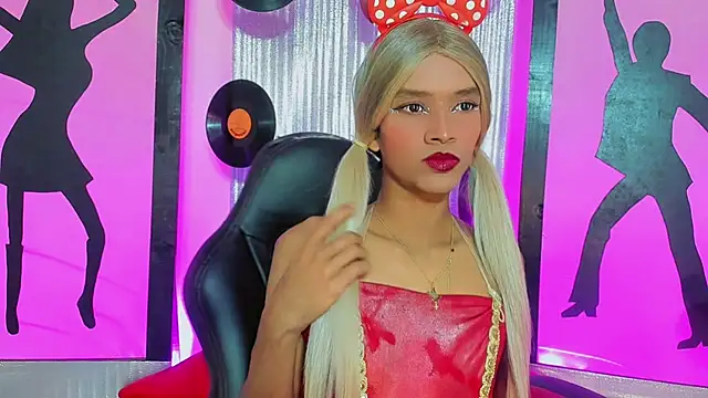 Samantha Ortega  online show from March 31, 2:28 pm