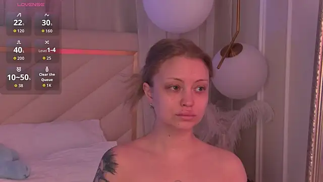 MollyHilton online show from February 25, 6:06 pm