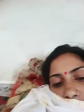 Poojaxx56 online show from July 17, 7:24 am