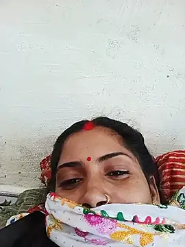 Poojaxx56 online show from July 20, 10:39 am