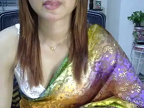 Maaya khan online show from August 1, 10:34 pm