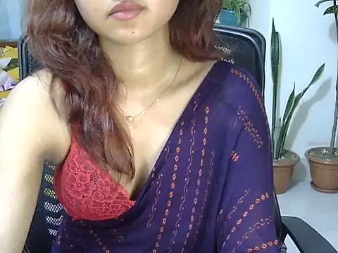 Maaya khan online show from June 28, 6:47 pm