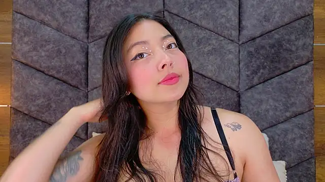 AnnieRouse   online show from March 18, 11:59 am