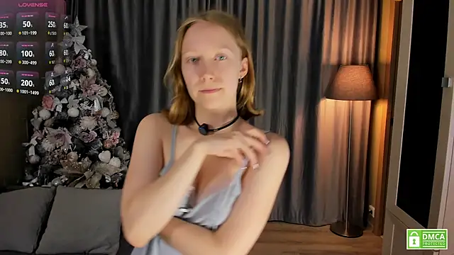 Cutie Ellis online show from July 14, 5:28 pm