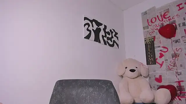 Nia13 online show from February 17, 6:35 am