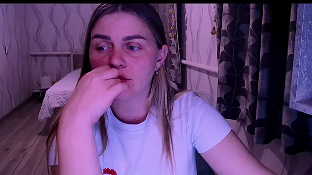 MagicKatarina  online show from April 3, 6:39 pm