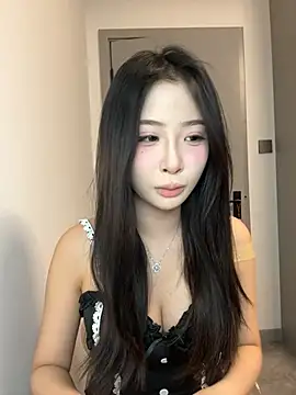 liubaobao666 online show from April 22, 11:35 pm