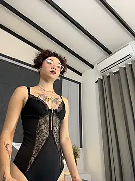 luci butterfly online show from February 23, 7:24 pm