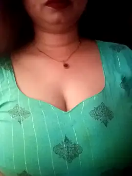 PARI51 online show from March 31, 5:18 am