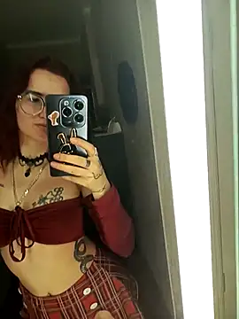 Persefoha online show from March 7, 9:22 pm