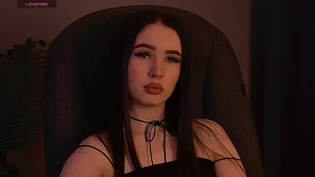 ArianaLim online show from May 15, 4:32 pm