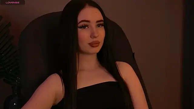 ArianaLim online show from May 9, 4:31 pm