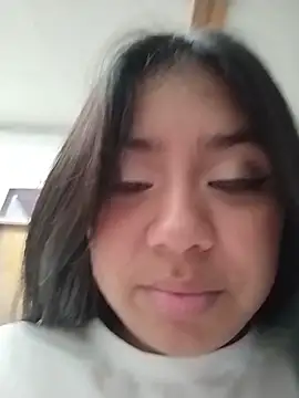 Noa Baker online show from May 18, 12:22 pm