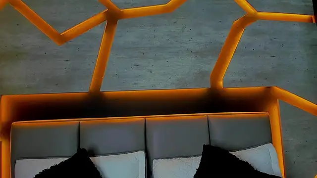 Valeriabigass online show from February 7, 3:32 am